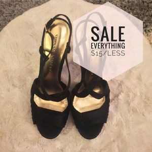 🎉HOST PICK🎉 Chinese Laundry strappy heels